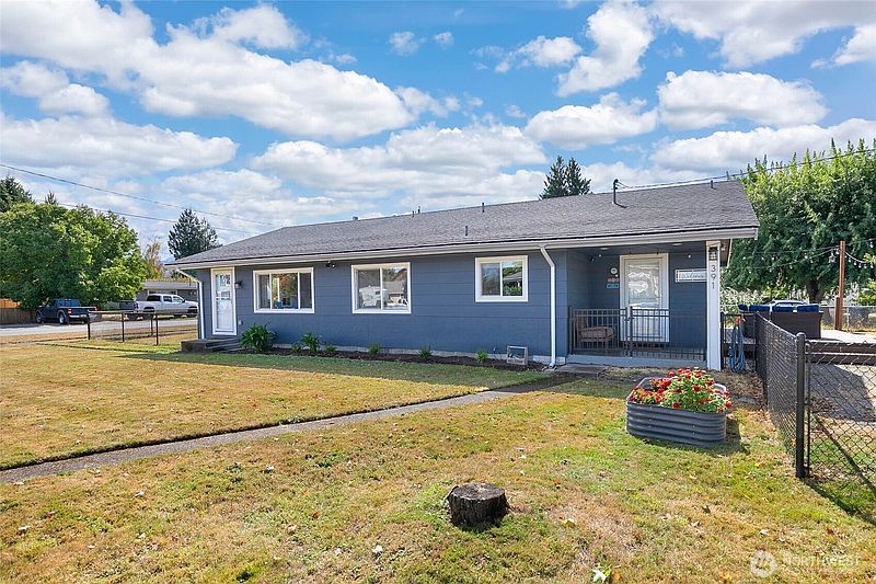 4th image of 391 Dundass Avenue