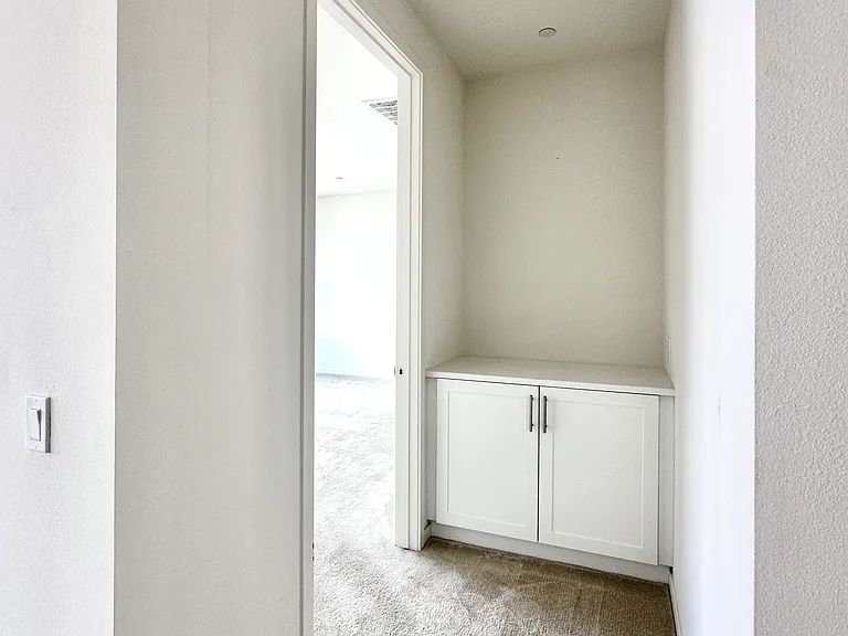 4776 S Ansley Ave — Photo 12