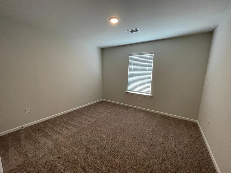 132 Asbury Park Dr — Photo 8
