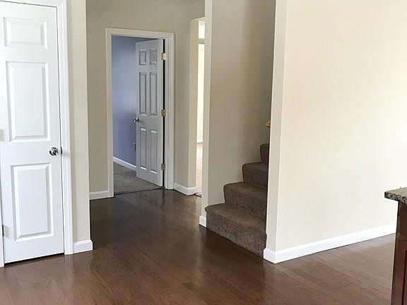 4th image of 38 Sunny Hill Dr