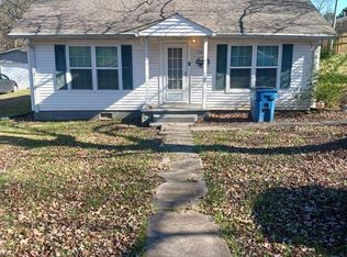 134 N Church Ave, Camden, TN 38320