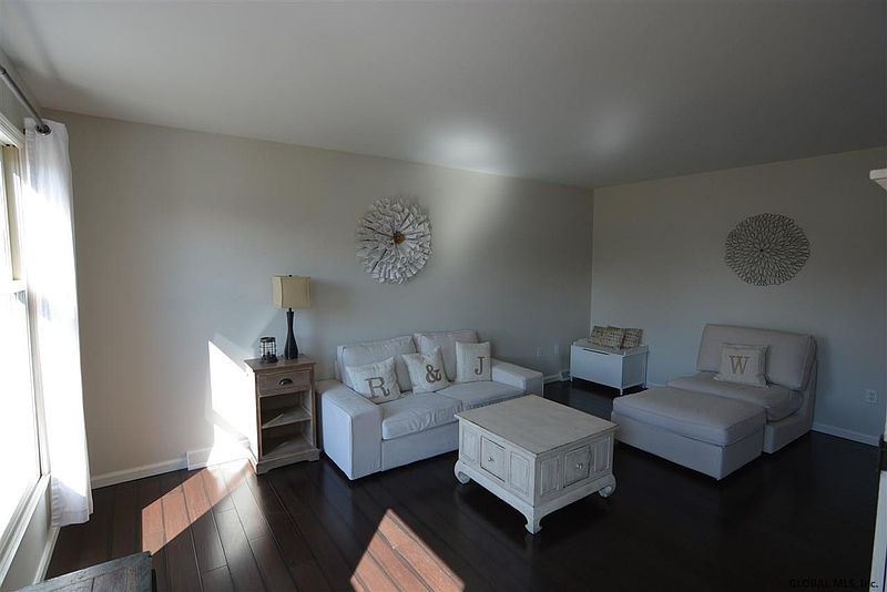 3rd image of 4101 STONEFIELD Way