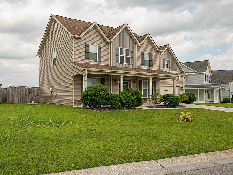 123 Saw Grass Dr — Photo 2