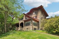 E Moody Ave-002.jpg