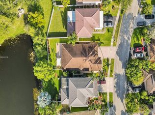 7460 NW 1st Pl, Plantation, FL 33317