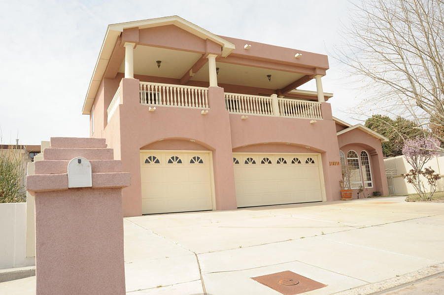 1st image of 1431 Crescent Dr NW