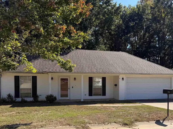 1103 Foxwood Dr, Benton, AR 72015
