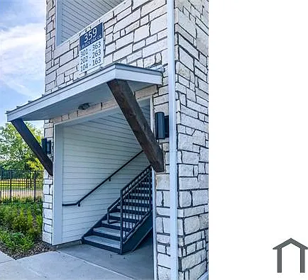 359 E Black Oak Ln — Photo 8