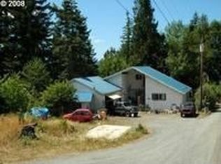 1537 N Henry St, Coquille, OR