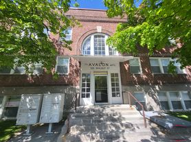 525 Walnut St