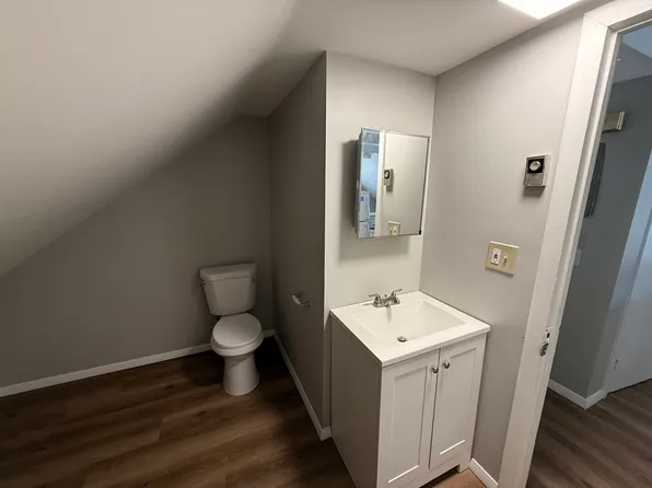 770 Providence St APT F, West Warwick, RI 02893