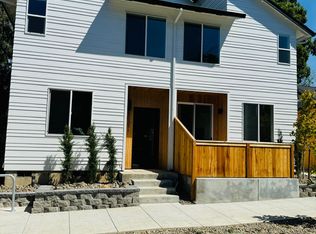 5037 SE Mill St #6, Portland, OR 97215