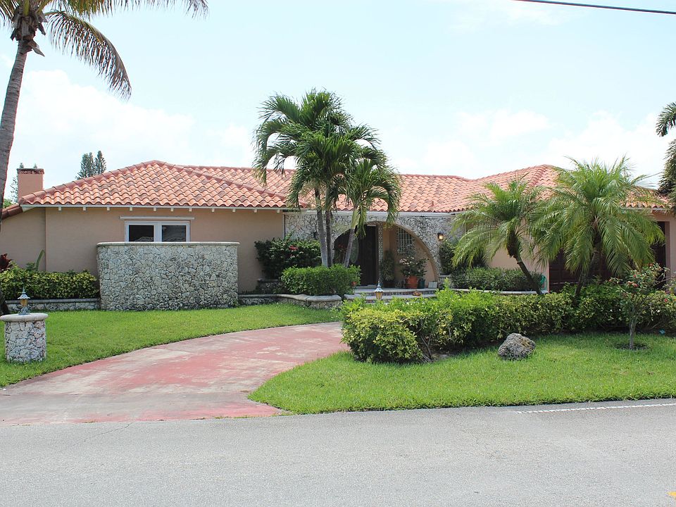 1st image of 8215 Pine Tree Ln