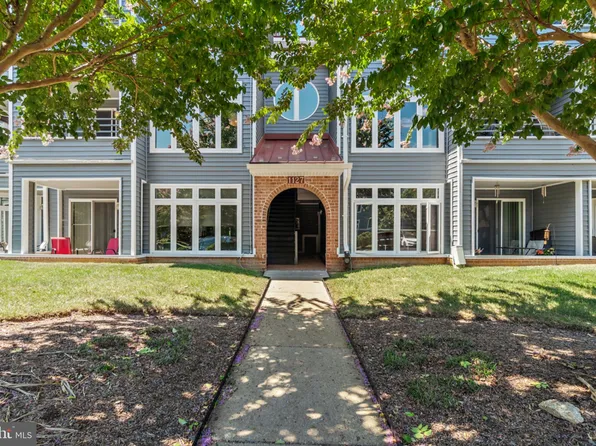 1127 Lake Heron Dr APT 2A, Annapolis, MD 21403
