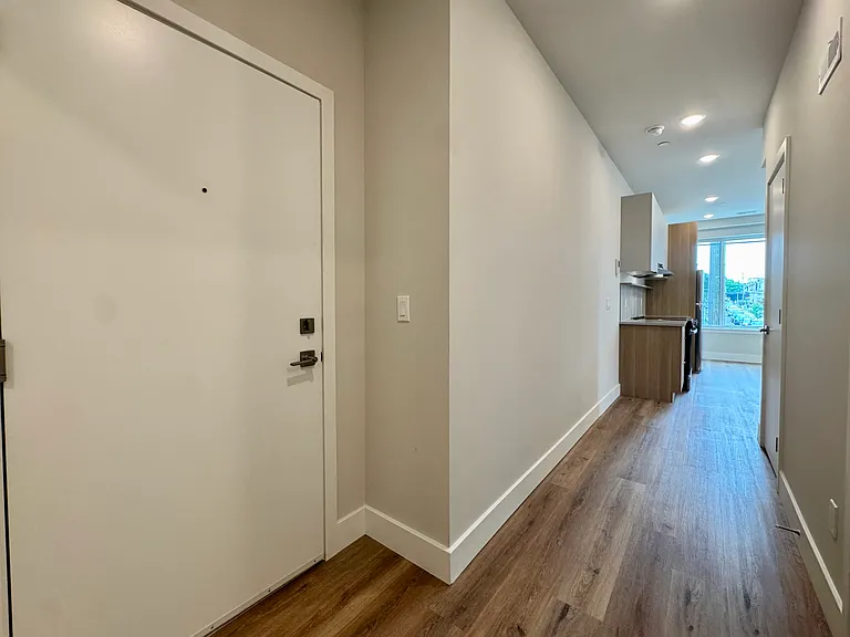 5222-24 Chester Ave #4 — Photo 6