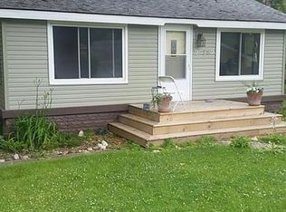 27562 W Ashland Ave, Spring Grove, IL 60081