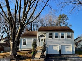 9005 Triple Ridge Rd, Fairfax Station, VA 22039