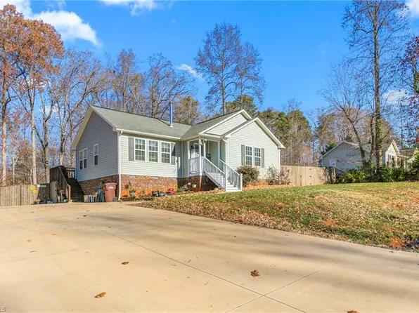 5935 Andover Dr, Graham, NC 27253