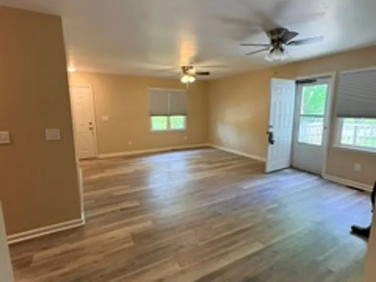 628 Arlington Rd — Photo 5