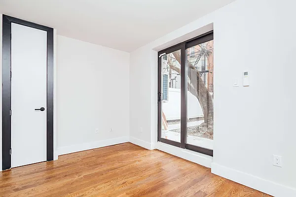 Rented by Nooklyn NYC LLC | media 2