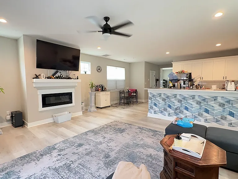 103 S Thalia Rd — Photo 6