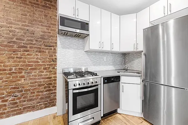 Rented by REAL New York | media 4