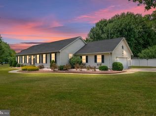 12 E Inner Cir, Dover, DE 19904