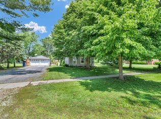 406 5th St, Ivesdale, IL