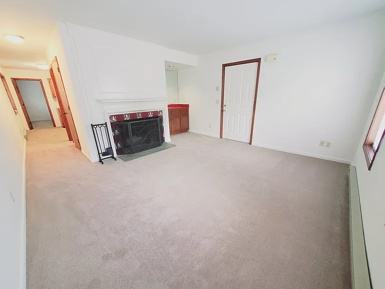 55 Glenbrook Rd #A — Photo 4