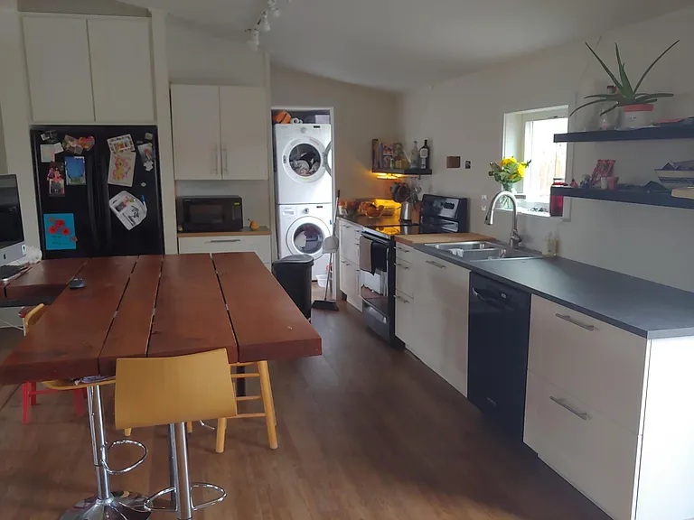 2134 W Vine Dr — Photo 9