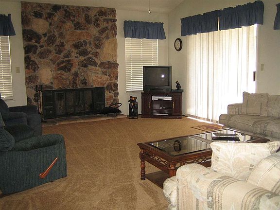2nd image of 61 W Ponderosa Dr