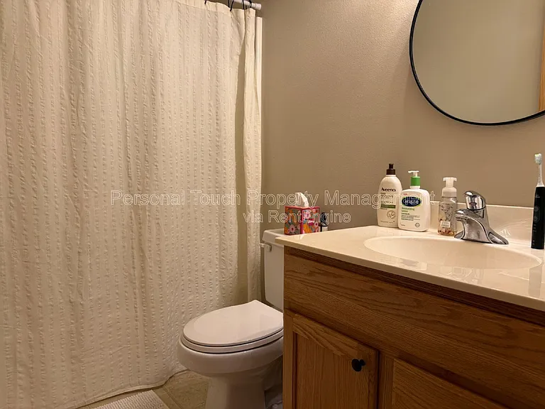 1219 4th St NW — Photo 18