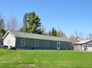 2606 Hudson Rd, Hudson, ME 04449