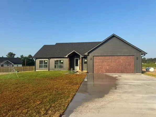 320 Salem Ridge Dr, Huntington, TX 75949