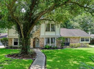5939 Foresthaven Dr, Houston, TX 77066