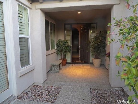 3rd image of 157 Mill Valley Cir S