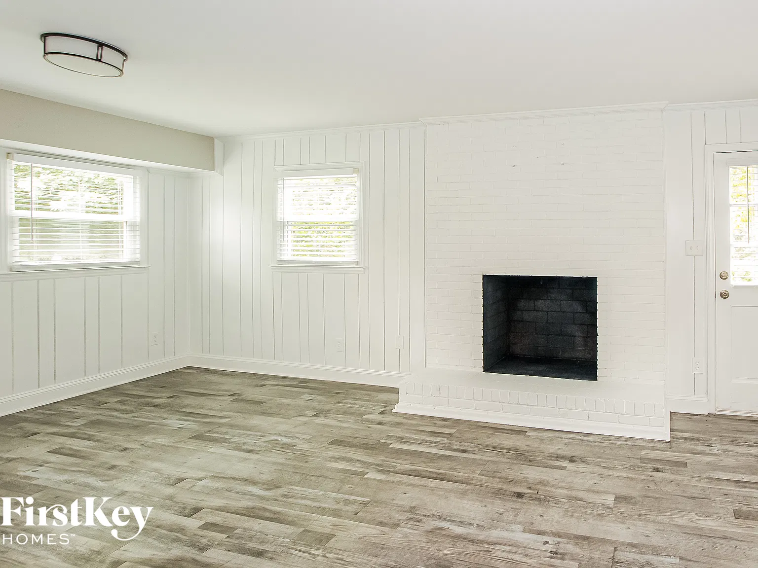 4 bed, 2.5 bath, 1824 sqft, $2,280 — Photo 4
