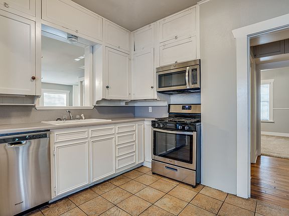 3125 Lubbock Kitchen View A