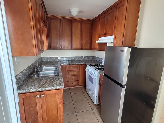 2nd image of 153 E St