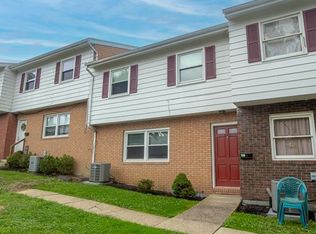 2176 Thurmont Rd, Akron, OH 44313