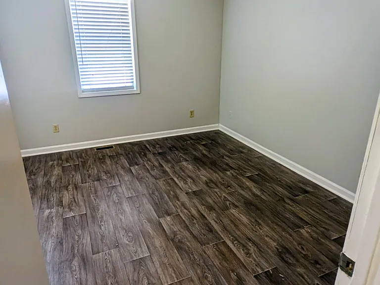 213 Paw Path Ln — Photo 4