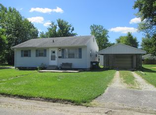307 E Miami St, Robinson, IL 62454