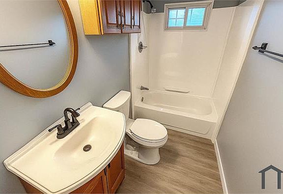 5th image of 3030 Mars Hill St
