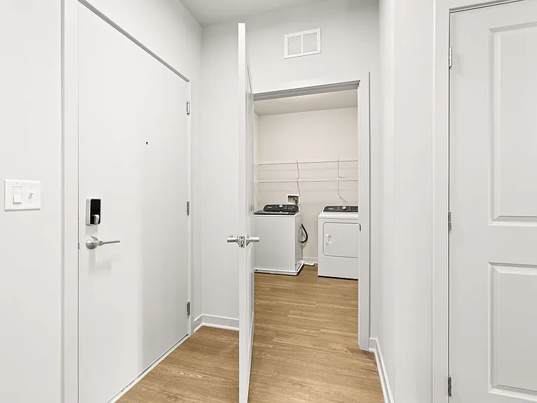 James Run Apartments — Photo 81