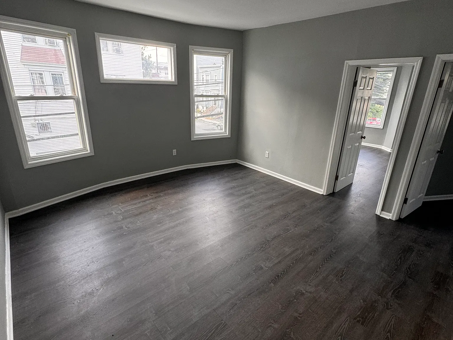 155 19th Ave — Photo 3