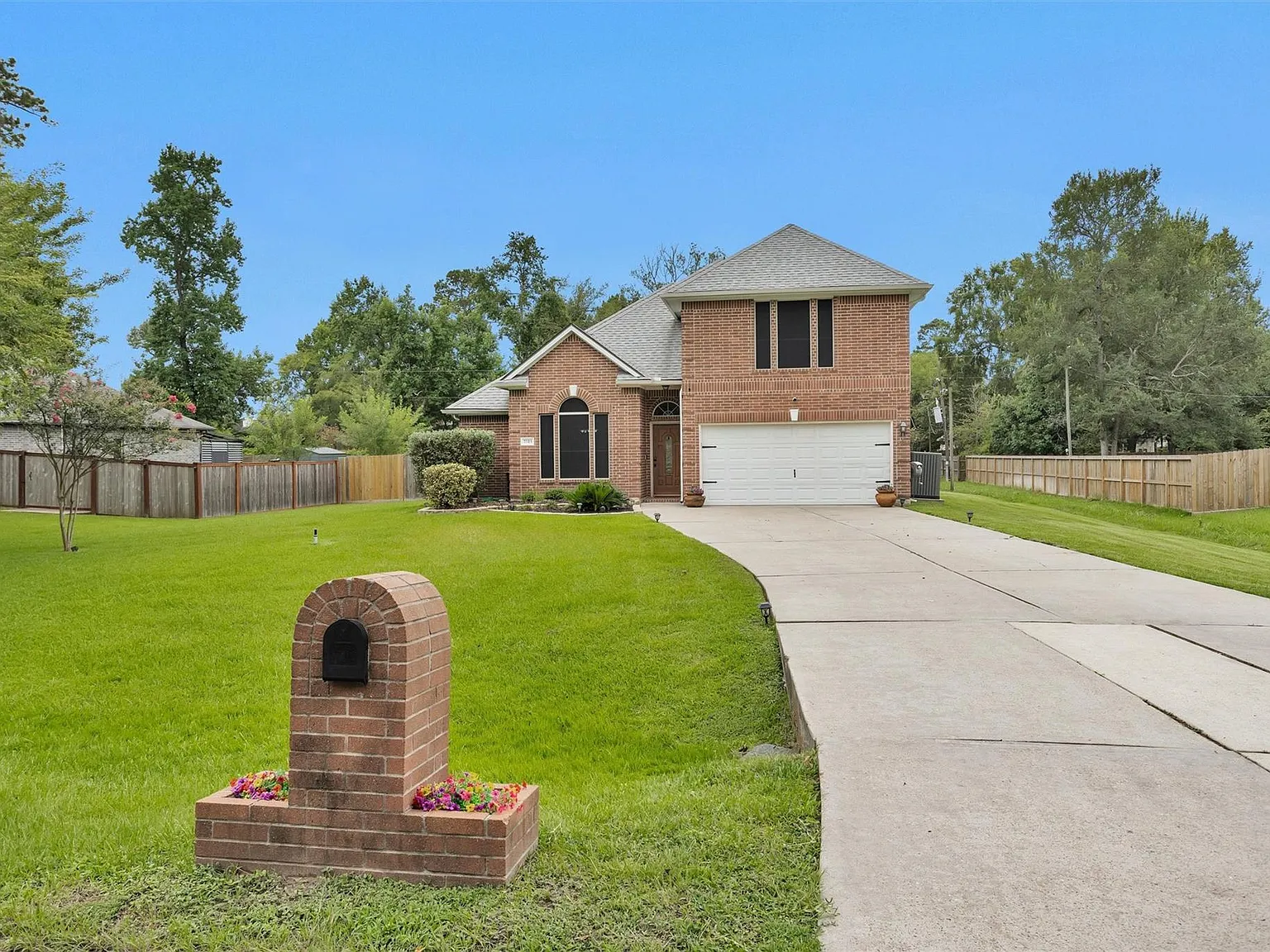 3 bed, 2.5 bath, 2001 sqft, $2,500 — Photo 4