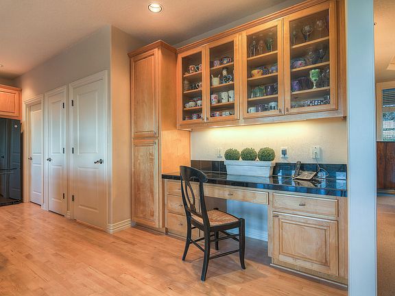 4th image of 14609 SE 36th Cir