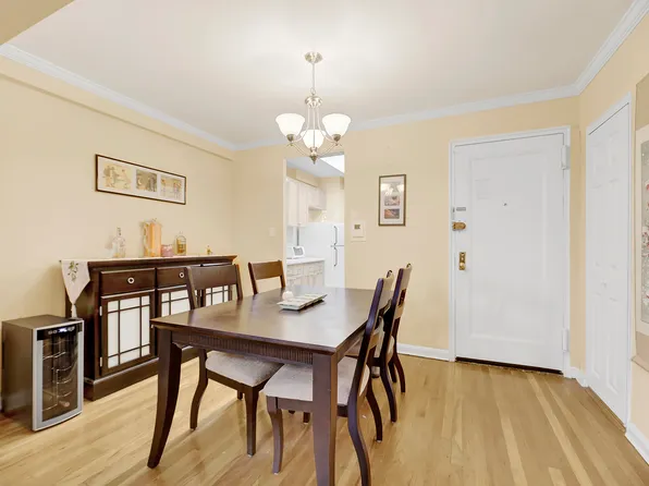 25 Oliver Street image 3 of 18