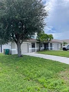 3 bed, 2.0 bath, 1118 sqft, $1,870 — Photo 1