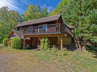 15 Crane Mountain Rd, Johnsburg, NY 12843